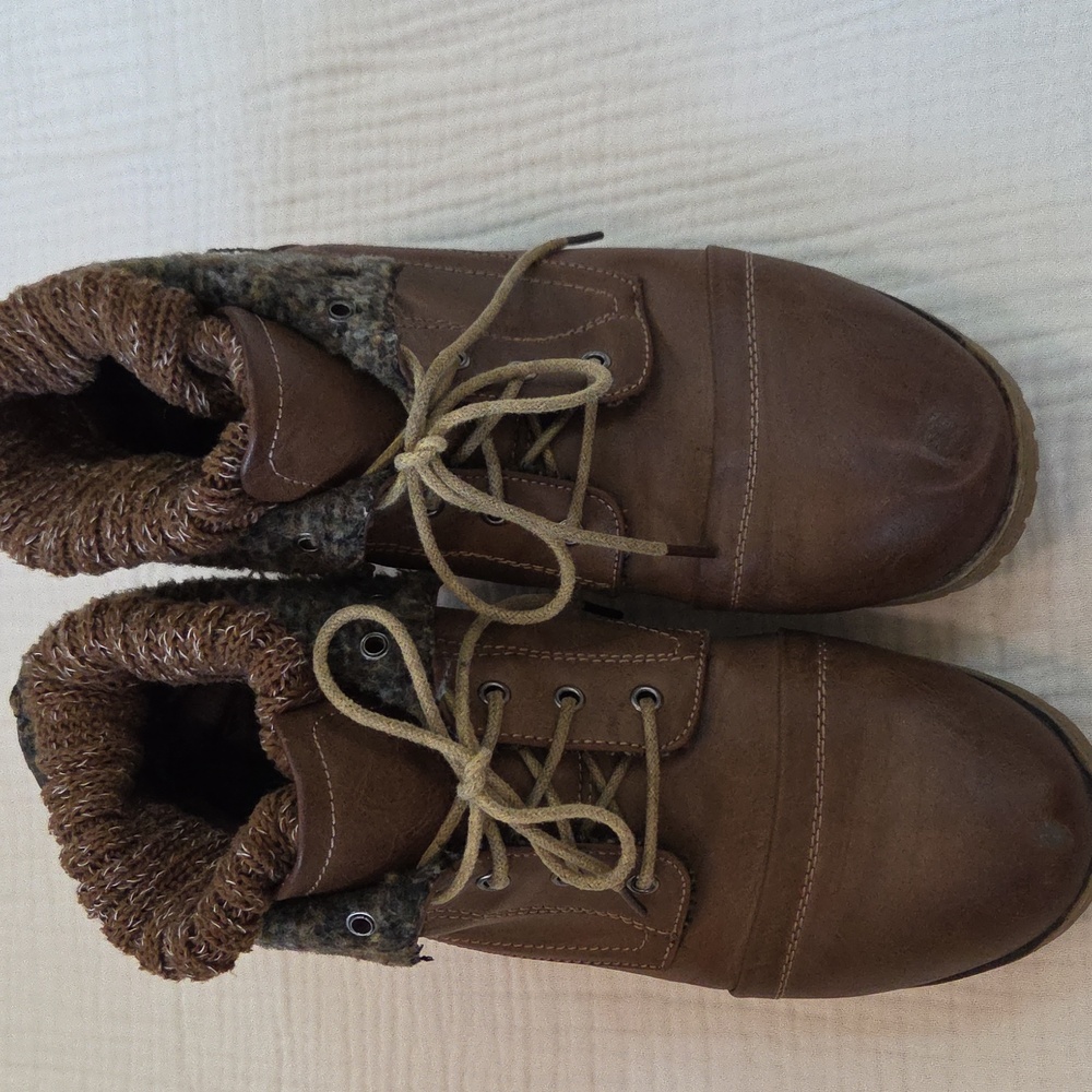 Refresh Women's Brown Ankle Bootie - Picture 2 of 7